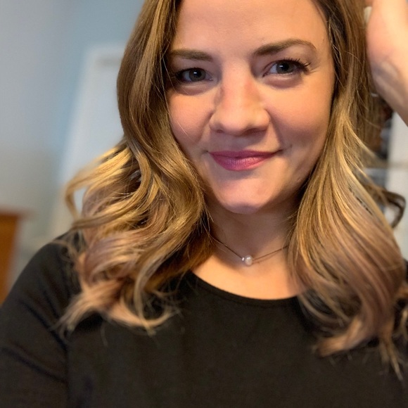 Poshmark Ambassador, Aanna - Picture 2 of 3